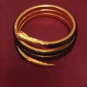 Beautiful Black and Gold Tone upper arm bracelet